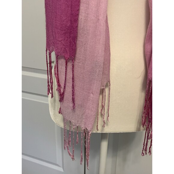 Bloomingdales Exclusive Womens Scarf Wrap Pink Ombre Lightweight 100% Viscose - Picture 3 of 12